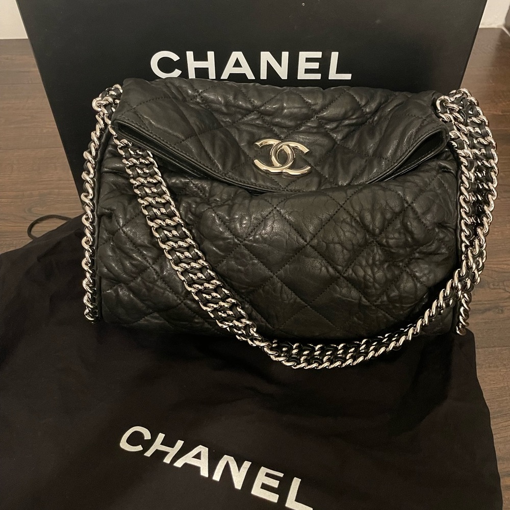 Worn Twice Chanel Bubble Quilt Lambskin Silver Hardware Chain Shoulder Bag